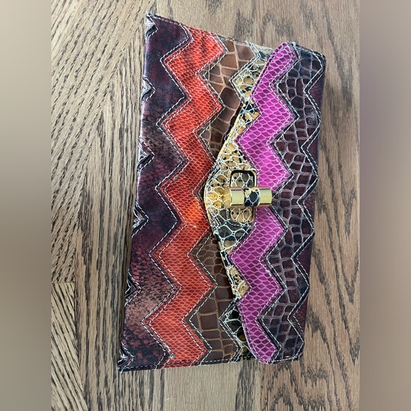 Multicoloured snake print clutch - Picture 1 of 5